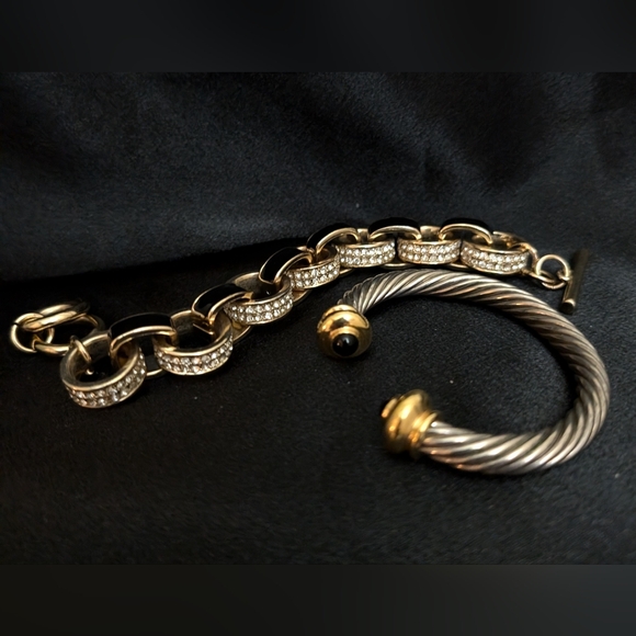 #26. . Set Two Vintage Bracelets. Elegant Gold and Black Bracelet & Cuff - Picture 3 of 3